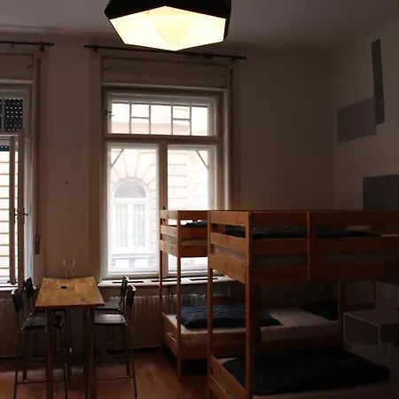 Auberge de jeunesse Ciao *